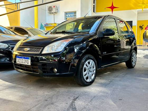 FORD FIESTA 1.6 MPI CLASS HATCH 8V FLEX 4P MANUAL FORD FIESTA 1.6 MPI CLASS HATCH 8V FLEX 4P MANUAL